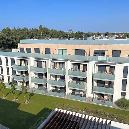 W Rewalu Nad Samym Morzem Aparthotel 3*