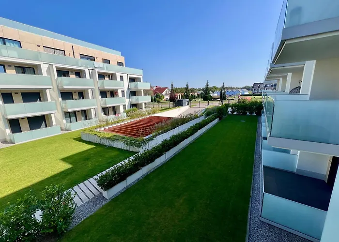 W Rewalu Nad Samym Morzem 아파트호텔 3*