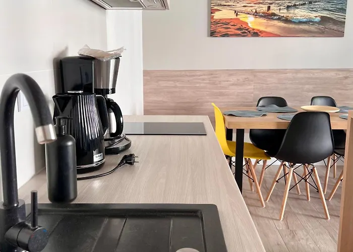 W Rewalu Nad Samym Morzem 3*